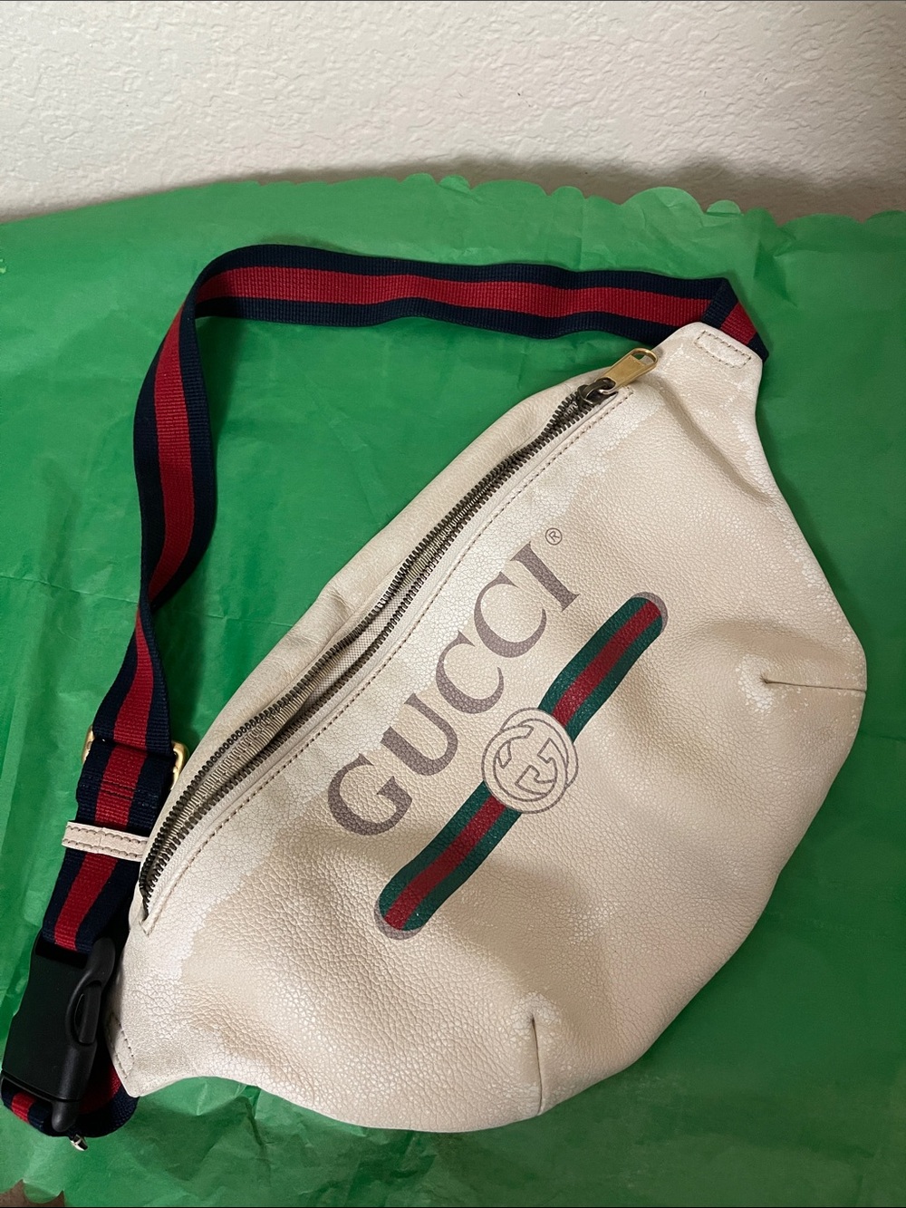 Gucci Cream Leather Logo Belt Bag with Red-Green Web Strap